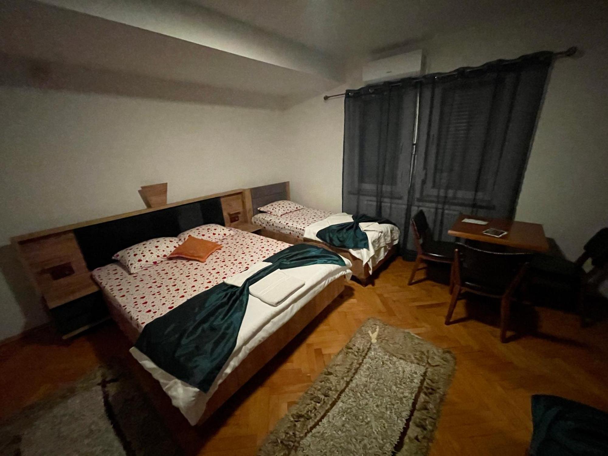 Madigan'S Hotel Kosovo Polje Exteriör bild